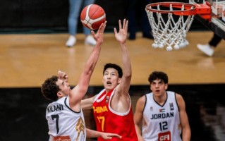 vsports体育-非洲球队豪取大胜，士气高昂前行