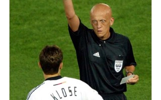 vsports体育-意甲赛场争议不断，VAR成焦点之一