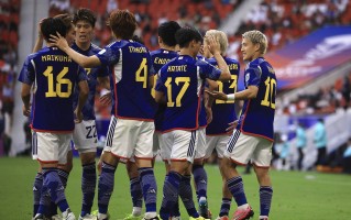 V体育-亚洲杯决赛：日本队加时战胜对手