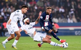 V体育-摩纳哥主场惨败，法甲前景黯淡