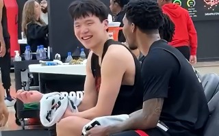 vsports体育-NBA新秀表现抢眼，教练赞不绝口