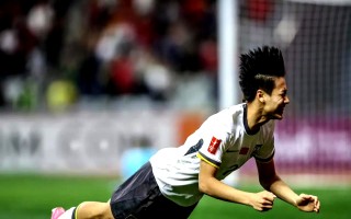 V体育官方app-乌兹别克斯坦球队势如破竹，亚冠小组大胜