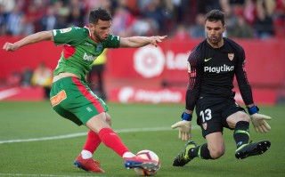 V体育-莱切斯特城击败切尔西，队内气氛大好