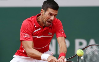 V体育-立陶宛男子游泳选手夺得金牌