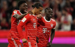 V体育-雄鸡遭逆转，弗赖堡主场大胜