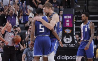 V体育官网-灰熊全队合力，轻松击败尼克斯