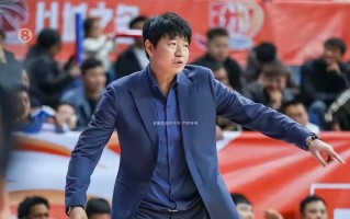 V体育官方app-沈阳东进球员面临伤病困扰，球队成绩波动