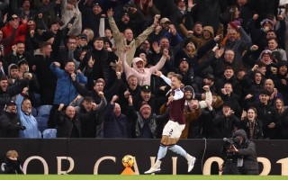 V体育-阿贾克斯挑战莱比锡红牛，双方谁能赢下这场较量？