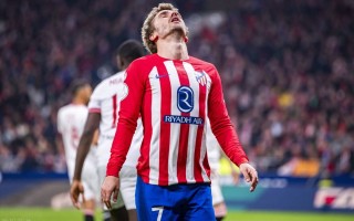 V体育-格列兹曼帽子戏法，马竞大胜对手