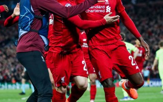 V体育-奥威尔重整旗鼓，晋级欧冠半决赛