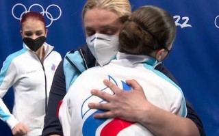 V体育官网-印度球队发挥失常，被打穿防线连失两球