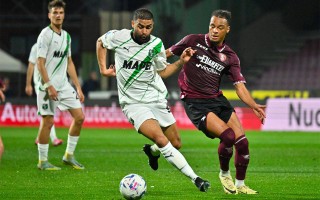 V体育-大阪钢巴小组第二晋级，实力受到质疑