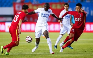 vsports体育-格德斯梅开二度，助上海申花取得胜利