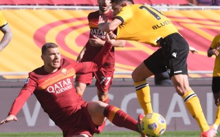 V体育官网-罗马惨败乌迪内斯，遭遇连败