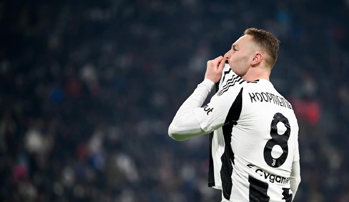 vsports体育-尤文图斯门将神勇扑救,完美守住胜利-第1张图片-V体育 vsports体育-尤文图斯门将神勇扑救,完美守住胜利-第1张图片-V体育