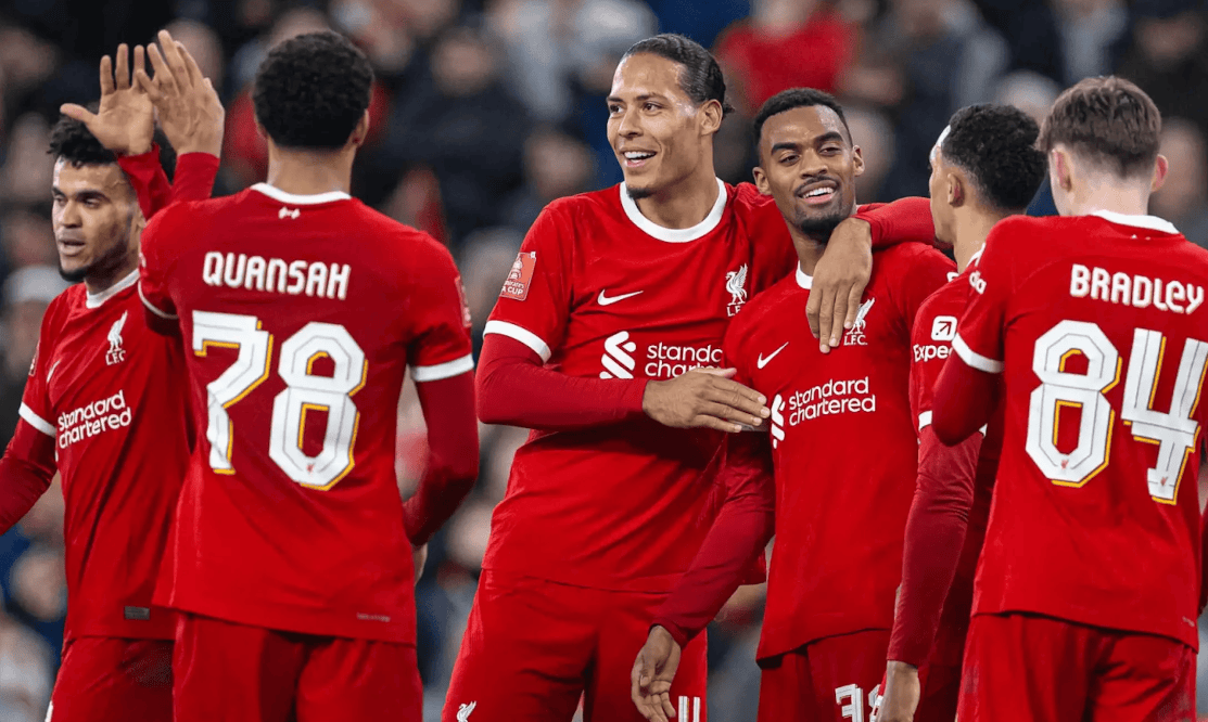 V体育官网-利物浦陷入泥潭，欧冠夺冠前景蒙上阴影-第2张图片-V体育