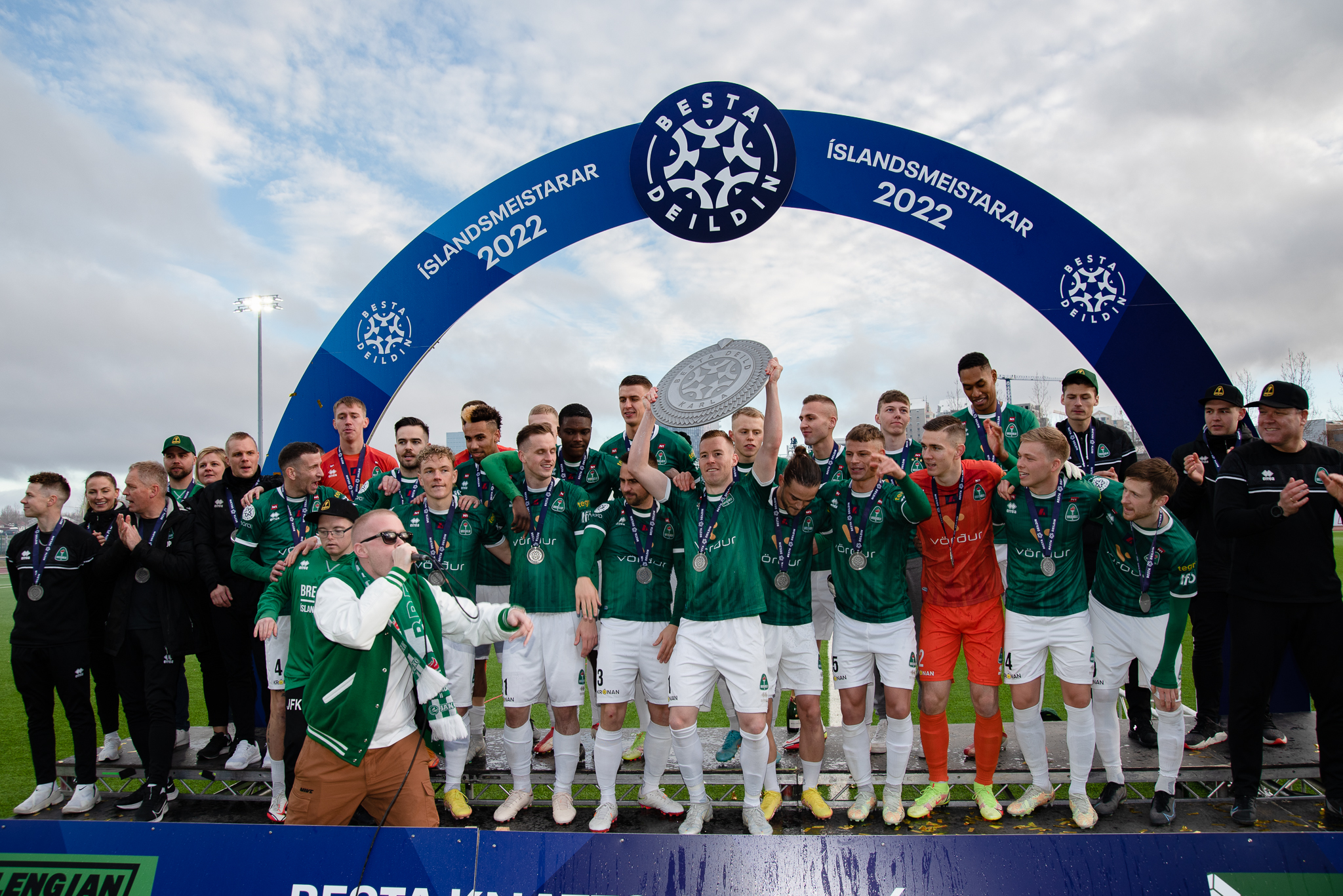 V体育-冰岛队战斗力强劲,欧洲预选赛晋级形势乐观-第2张图片-V体育 V体育-冰岛队战斗力强劲,欧洲预选赛晋级形势乐观-第2张图片-V体育