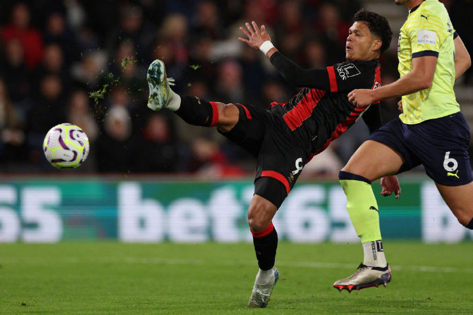 V体育-南安普顿连败遭受质疑,英超联赛排名下滑-第2张图片-V体育 V体育-南安普顿连败遭受质疑,英超联赛排名下滑-第2张图片-V体育