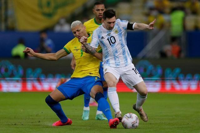 vsports体育-巴西队连胜进军决赛阶段,令人瞩目-第1张图片-V体育 vsports体育-巴西队连胜进军决赛阶段,令人瞩目-第1张图片-V体育