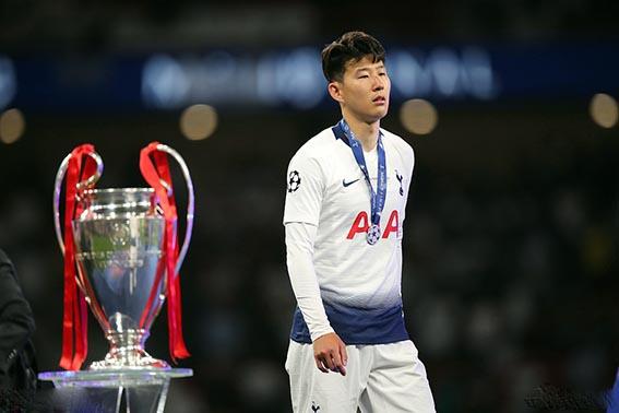 V体育官方app-失落的球迷:球队的欧洲之旅没有圆满-第2张图片-V体育 V体育官方app-失落的球迷:球队的欧洲之旅没有圆满-第2张图片-V体育