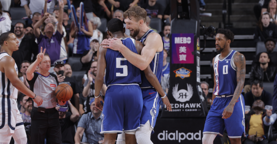 V体育官网-灰熊全队合力，轻松击败尼克斯-第1张图片-V体育