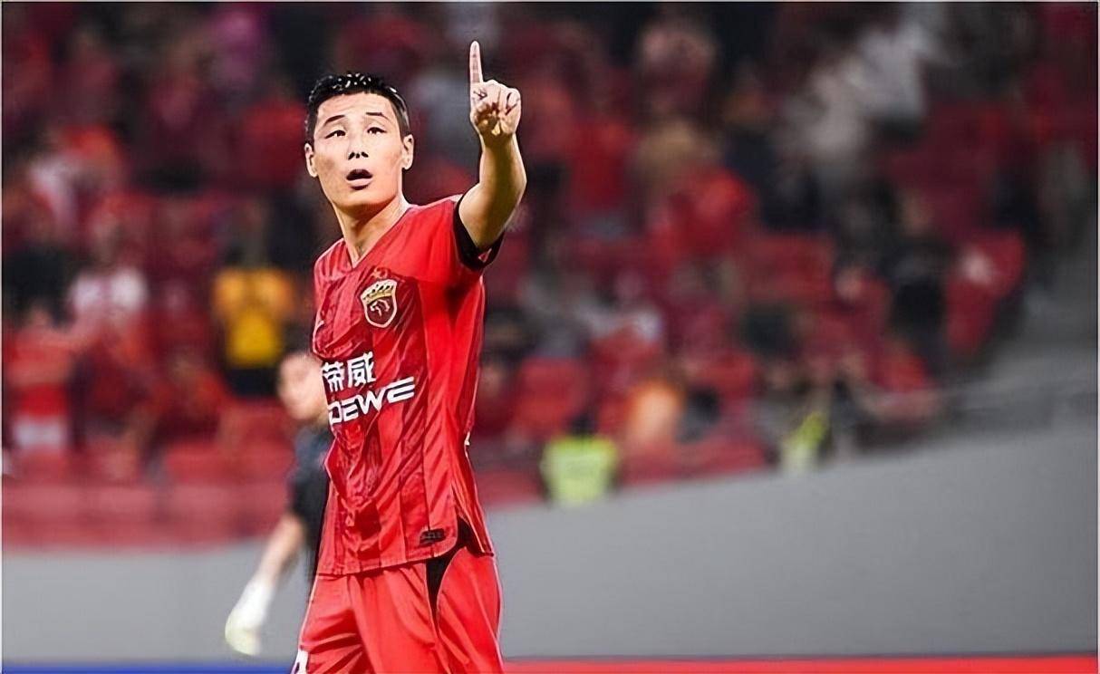 V体育官方app-上港前锋爆发连场破门，实力得到认可-第2张图片-V体育