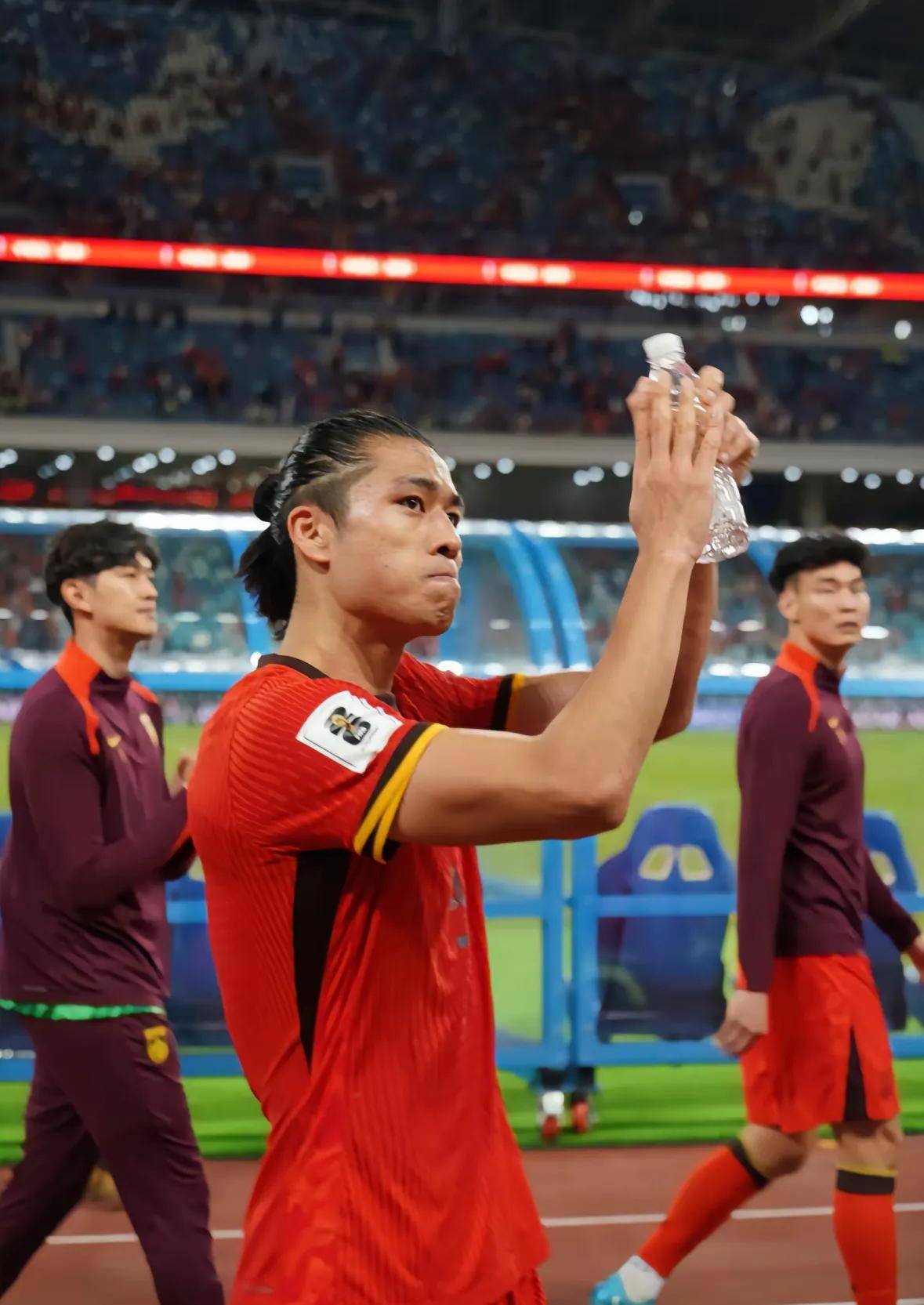 vsports体育-超级足球联赛中国队惜败韩国,教训深刻-第2张图片-V体育 vsports体育-超级足球联赛中国队惜败韩国,教训深刻-第2张图片-V体育