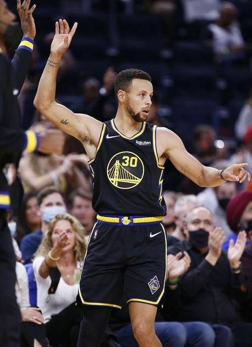 V体育官方app-篮网惜败勇士,欧文30+9+7全面数据-第1张图片-V体育 V体育官方app-篮网惜败勇士,欧文30+9+7全面数据-第1张图片-V体育