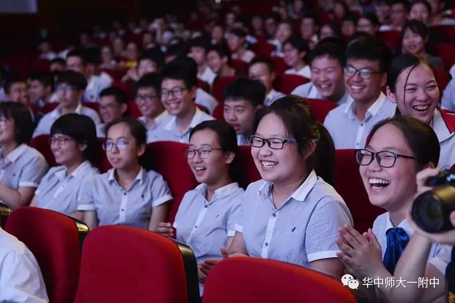 V体育-比赛中出现的精妙配合赢得掌声-第2张图片-V体育 V体育-比赛中出现的精妙配合赢得掌声-第2张图片-V体育