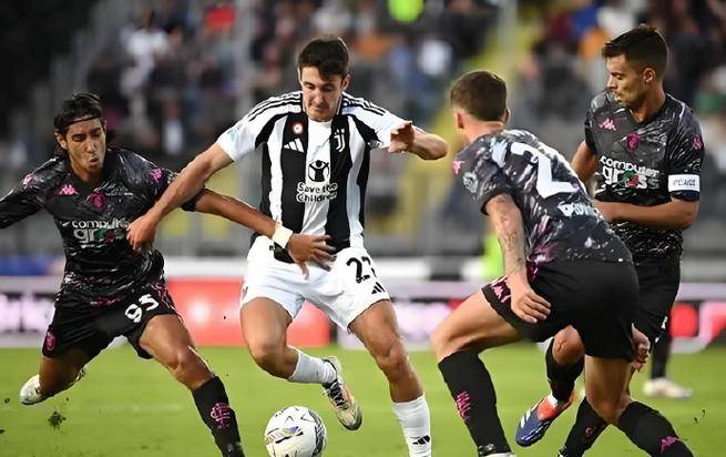 V体育官方app-斯图加特打算在欧联赛前夺得重要的三分-第2张图片-V体育 V体育官方app-斯图加特打算在欧联赛前夺得重要的三分-第2张图片-V体育