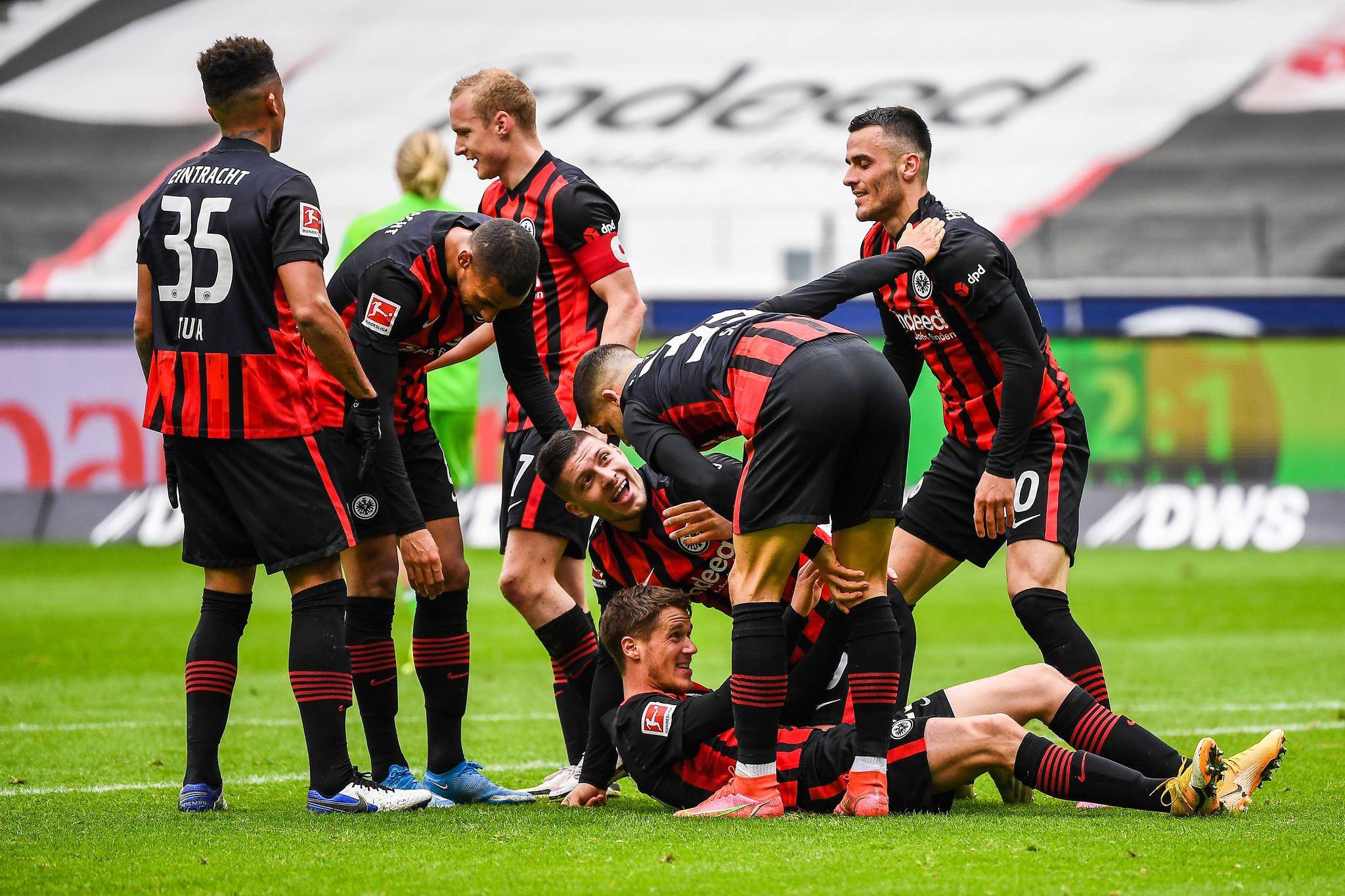 V体育-里尔主场获胜,继续保持领先优势-第2张图片-V体育 V体育-里尔主场获胜,继续保持领先优势-第2张图片-V体育