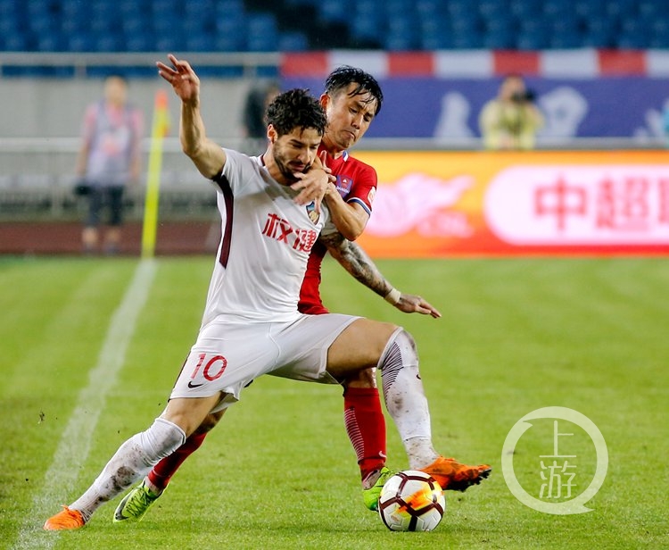 vsports体育-天津权健在主场大胜重庆斯威,提升士气-第2张图片-V体育 vsports体育-天津权健在主场大胜重庆斯威,提升士气-第2张图片-V体育