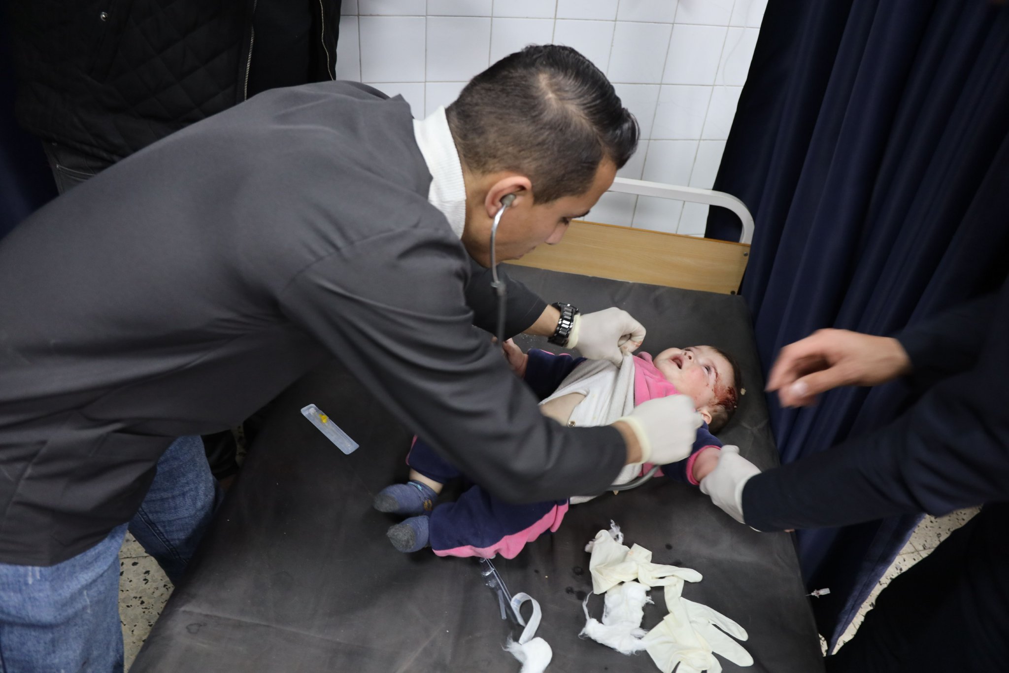 V体育-巴布亚新几内亚队员关怀残障儿童-第1张图片-V体育