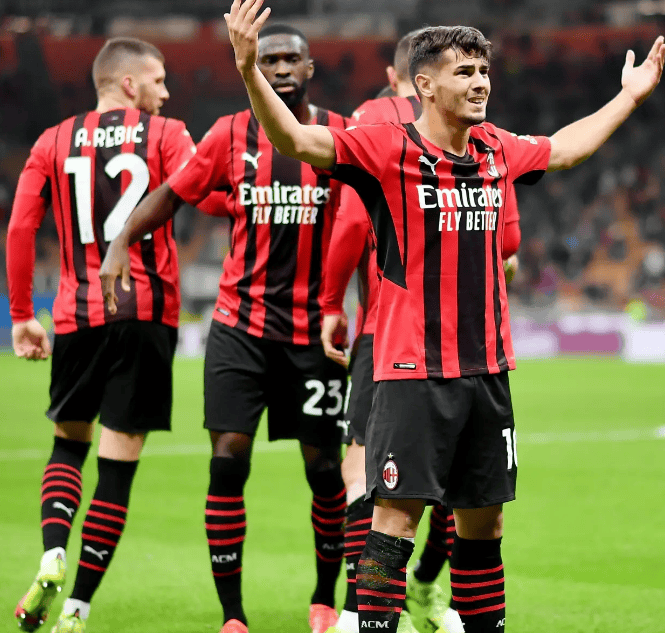 V体育官网-卡利亚里大胜AC米兰,保级前景一片光明-第2张图片-V体育 V体育官网-卡利亚里大胜AC米兰,保级前景一片光明-第2张图片-V体育