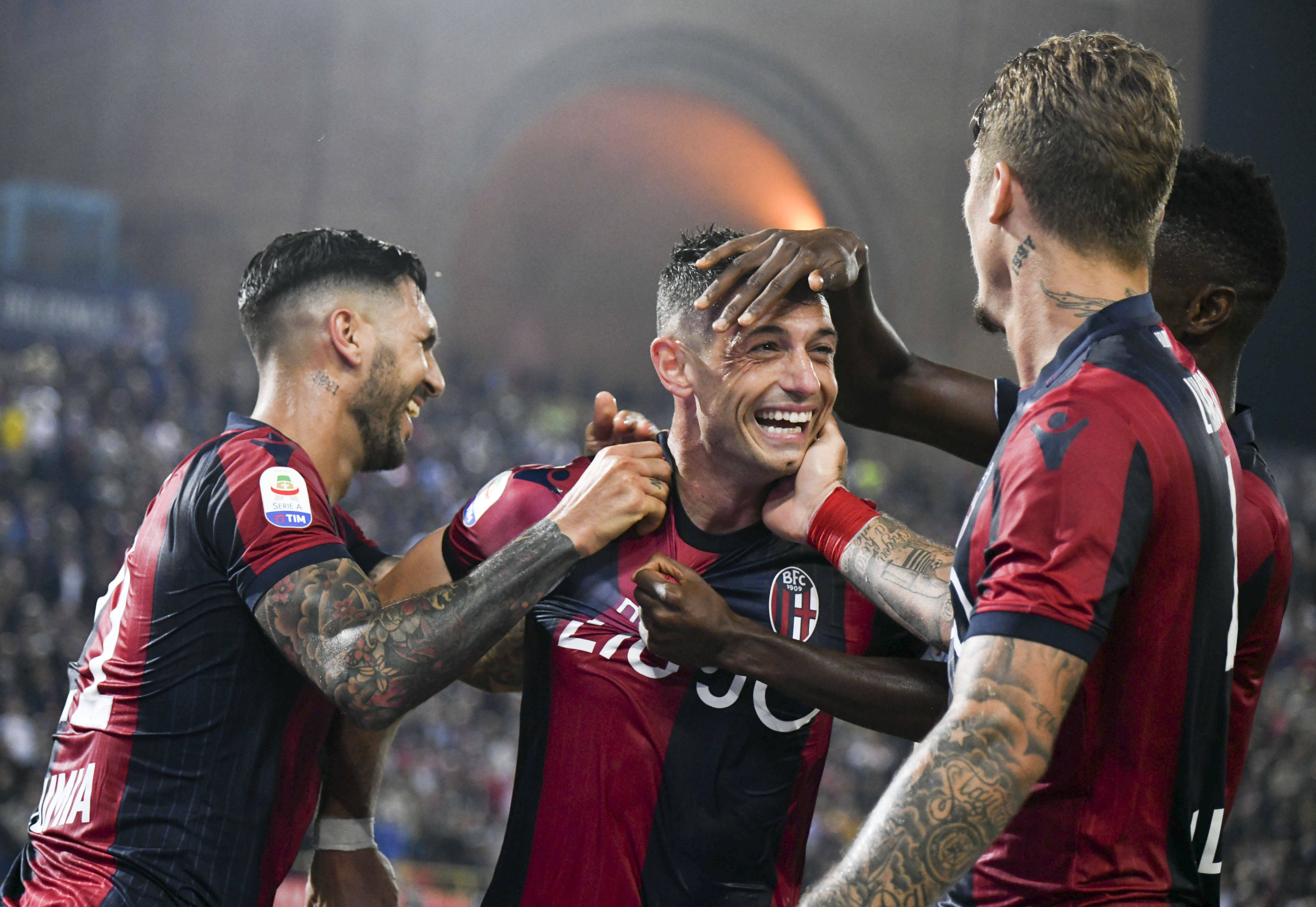 V体育-欧国联赛事精彩绽放，球场激情四射-第1张图片-V体育