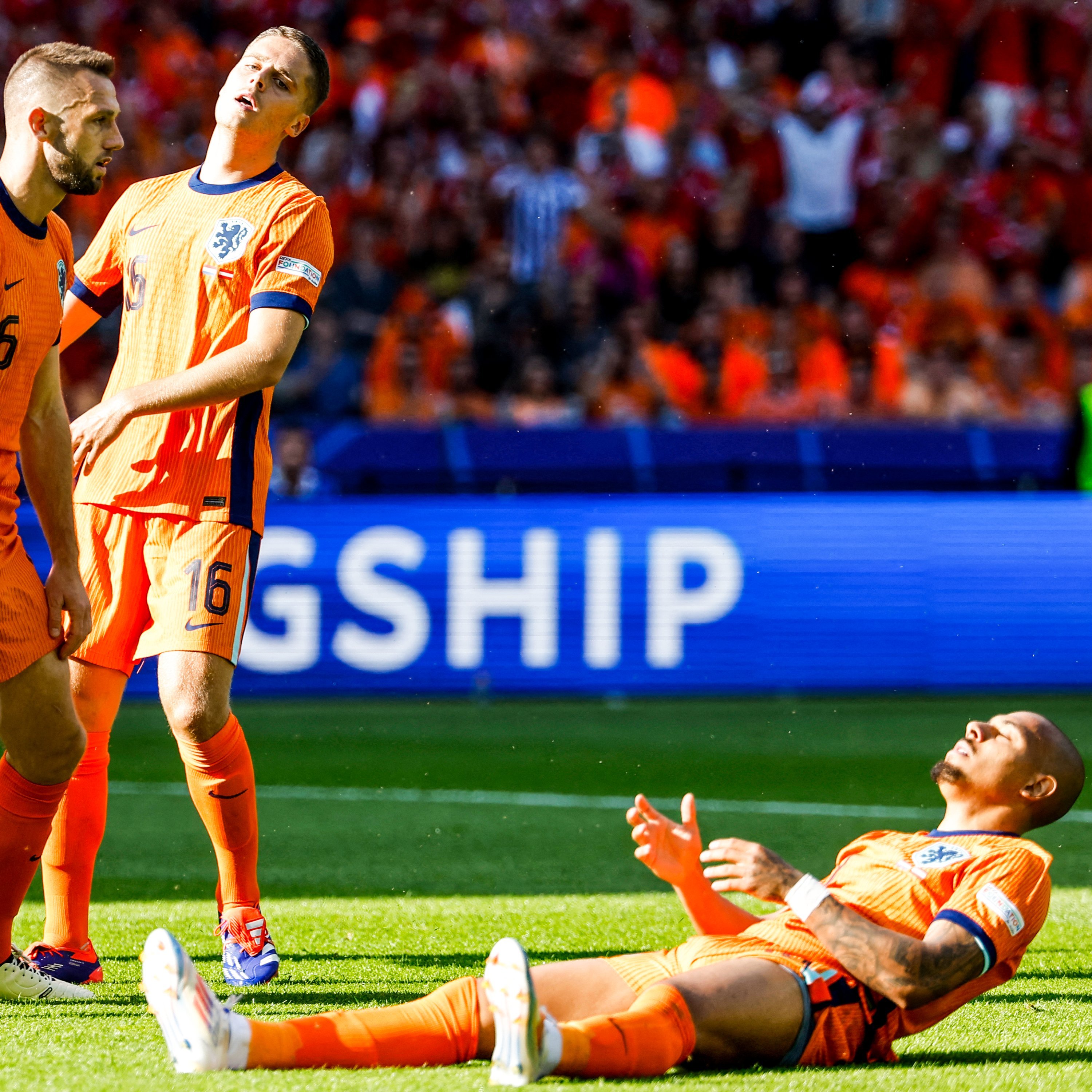 V体育-荷兰队逆转获胜,实力得到认可-第1张图片-V体育 V体育-荷兰队逆转获胜,实力得到认可-第1张图片-V体育