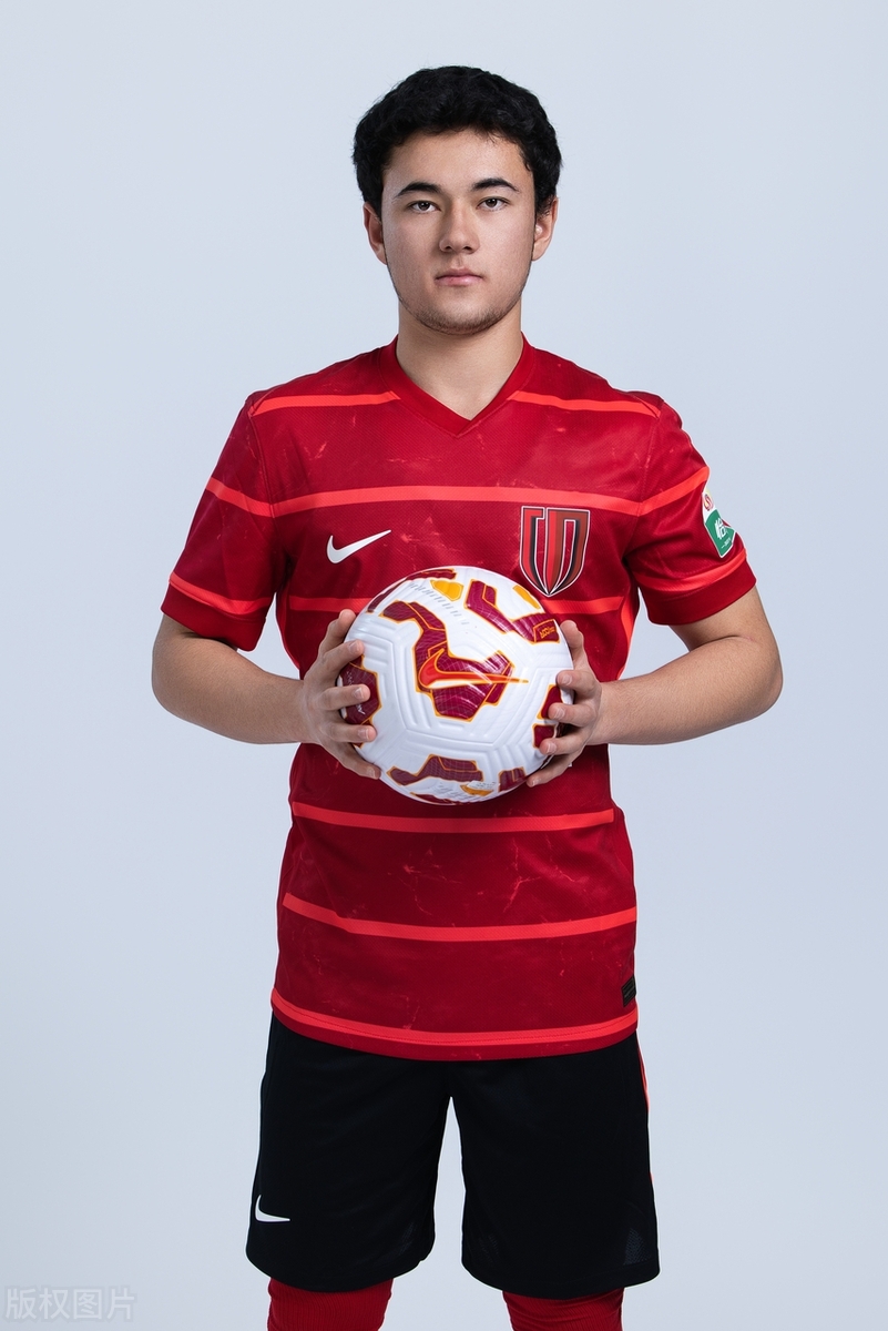 V体育-本土球员身披国家队战袍,为荣誉而战-第2张图片-V体育 V体育-本土球员身披国家队战袍,为荣誉而战-第2张图片-V体育