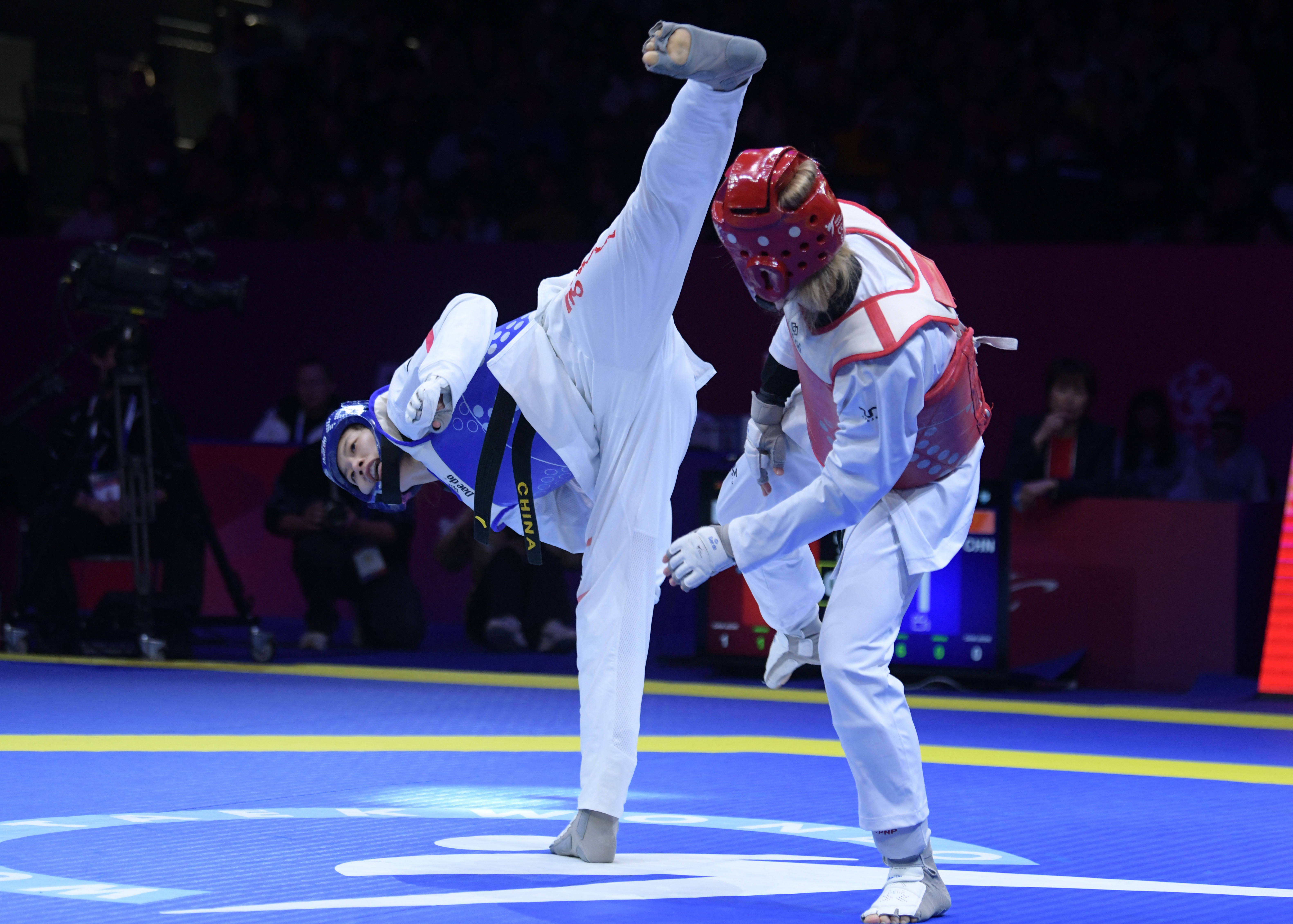 V体育-跆拳道男子决赛选手酣战再现惊险-第1张图片-V体育 V体育-跆拳道男子决赛选手酣战再现惊险-第1张图片-V体育