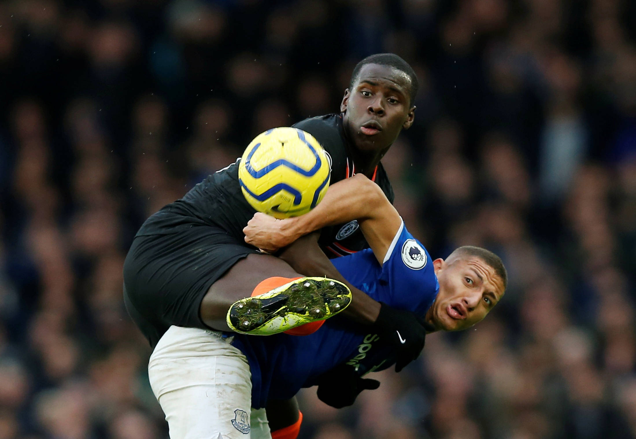 V体育官方app-埃弗顿在近期比赛中逆转胜利,出乎所有人预料-第1张图片-V体育 V体育官方app-埃弗顿在近期比赛中逆转胜利,出乎所有人预料-第1张图片-V体育