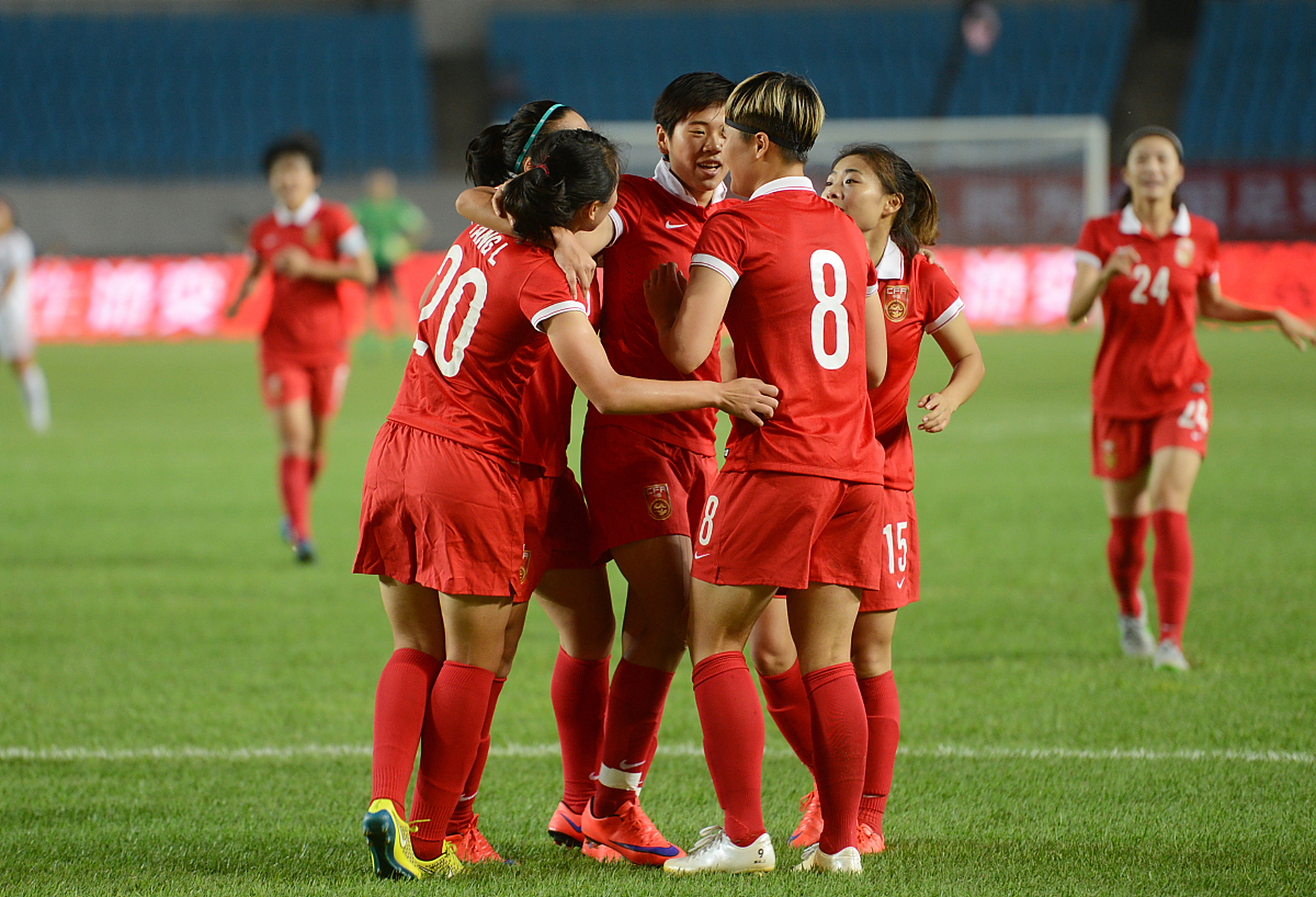 V体育官网-中国队惊艳登场,女足比赛秀出实力-第2张图片-V体育 V体育官网-中国队惊艳登场,女足比赛秀出实力-第2张图片-V体育