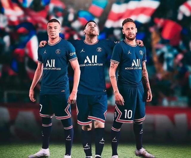 V体育官方app-总决赛即将打响,球迷期待巨星对决-第2张图片-V体育 V体育官方app-总决赛即将打响,球迷期待巨星对决-第2张图片-V体育