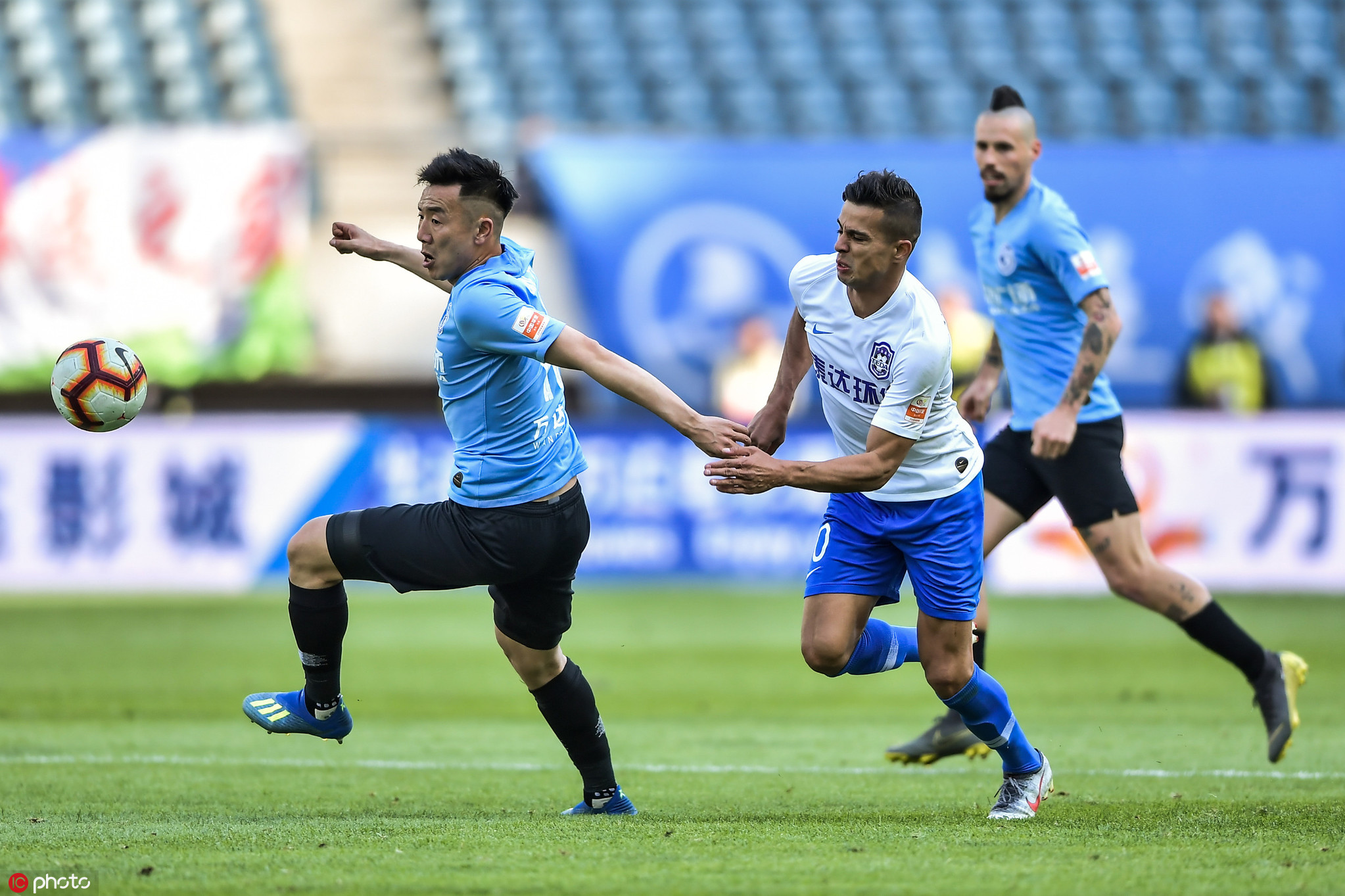 V体育官方app-天津泰达客场顽强抗击,艰难击败对手-第2张图片-V体育 V体育官方app-天津泰达客场顽强抗击,艰难击败对手-第2张图片-V体育