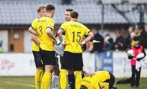 V体育官方app-亚眠主场扩大比分，占据积分榜上风-第2张图片-V体育