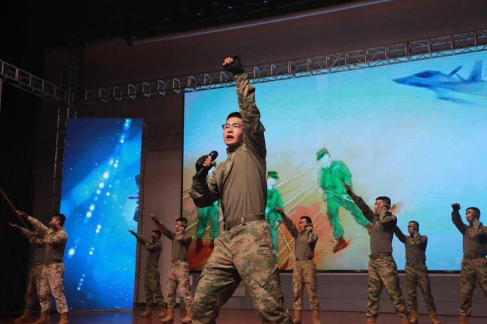 V体育-超越极限,豪门劲旅再续辉煌-第1张图片-V体育 V体育-超越极限,豪门劲旅再续辉煌-第1张图片-V体育