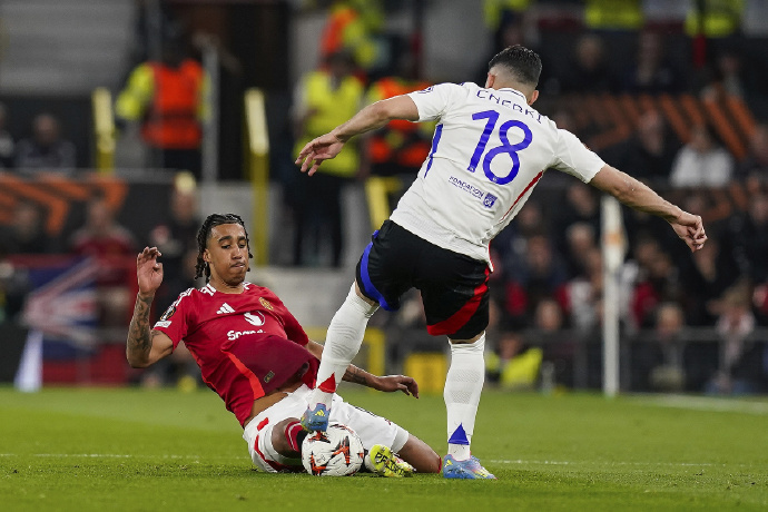 V体育-里昂队在对阵里尔队的比赛中取得胜利-第1张图片-V体育 V体育-里昂队在对阵里尔队的比赛中取得胜利-第1张图片-V体育