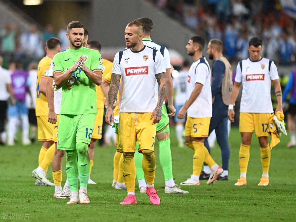 V体育-风云再起波兰队在欧预赛中迎战罗马尼亚-第1张图片-V体育 V体育-风云再起波兰队在欧预赛中迎战罗马尼亚-第1张图片-V体育